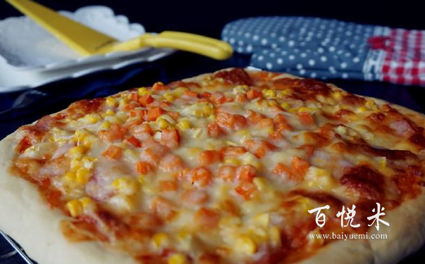 烘焙新手也可以做出美味拉丝的披萨，材料简单，零失败！